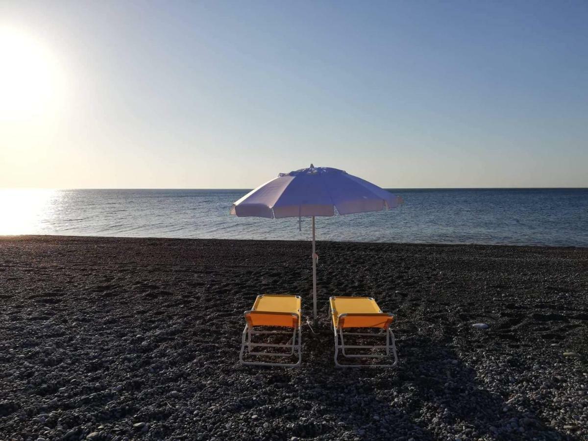 Cedrus And Sea, Beachfront House, Gennadi, Rhodes Eksteriør bilde